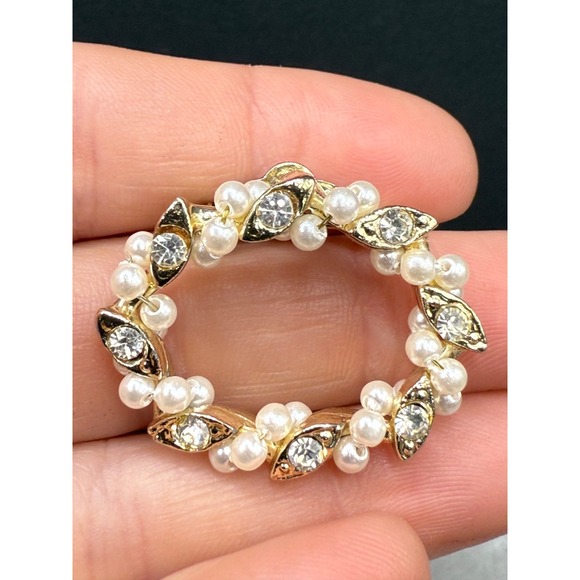 Vintage Brooch Lot Golf Dance Cameo Gold Tone Stick Pin - Picture 10 of 16